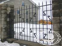 Ограждение кованое с пиками. Фото 2.